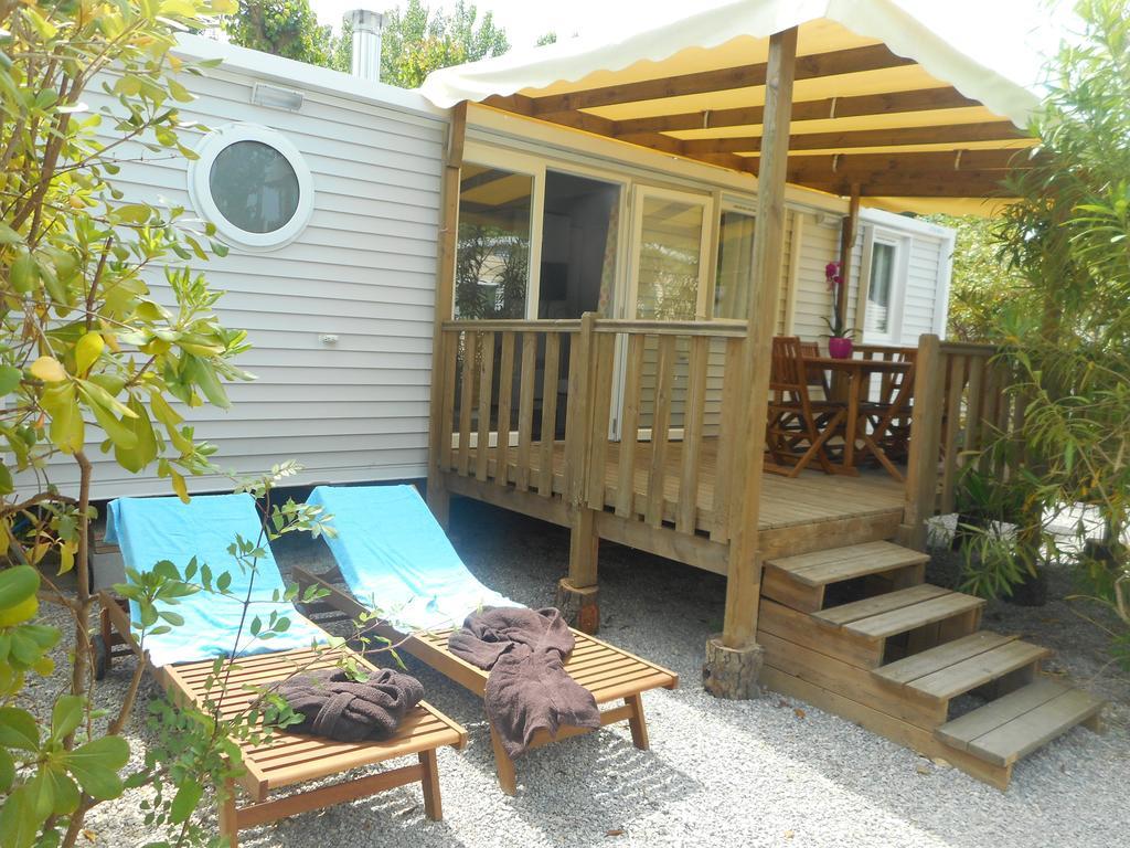 Vic'S Land Holidays Grimaud Room photo